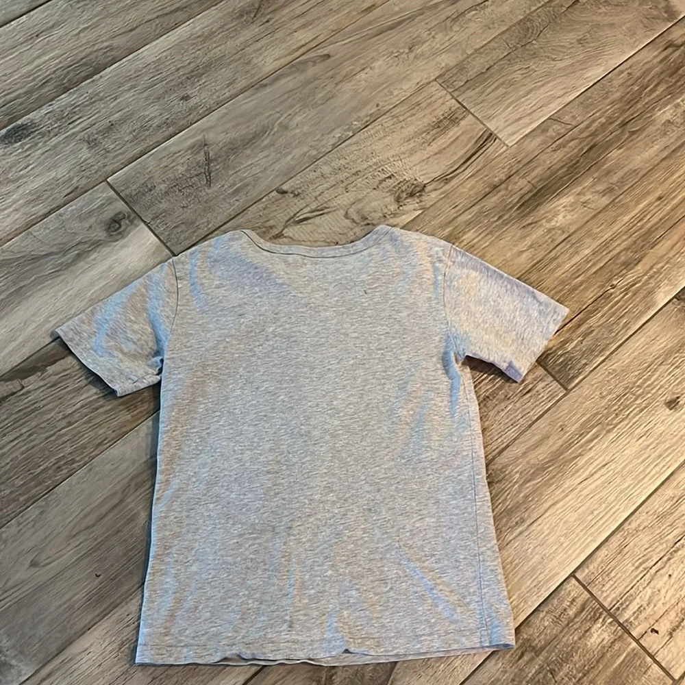 EUC bundle of 2 graphic t shirts. Sz 7